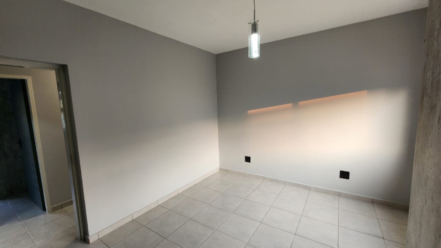 To Let 3 Bedroom Property for Rent in Waterval East North West